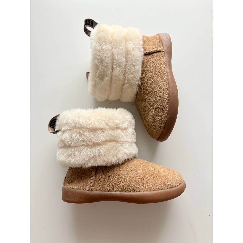 UGG Mini Quilted Fluff Boots Toddler Size 7 Chestnut Winter Gorpcore